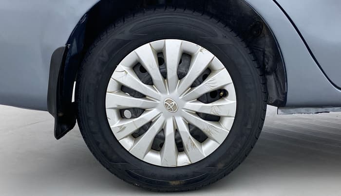 2015 Toyota Etios G, Petrol, Manual, 86,484 km, Right Rear Wheel