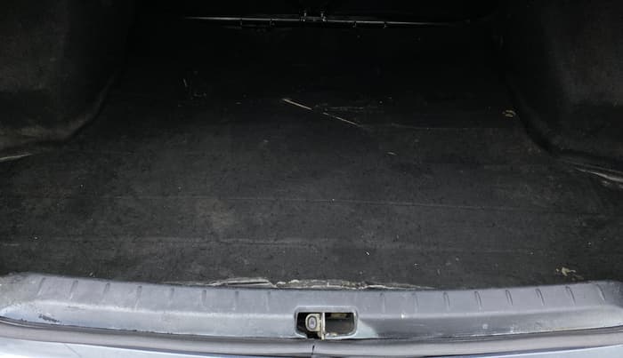 2015 Toyota Etios G, Petrol, Manual, 86,484 km, Boot Inside
