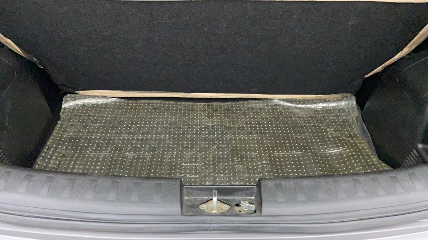 2014 Maruti Swift VXI D, Petrol, Manual, 48,495 km, Boot Inside