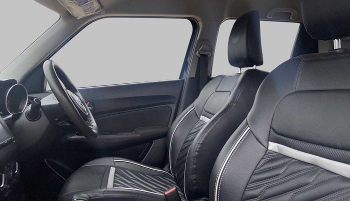 2018 Maruti Swift VXI AMT, Petrol, Automatic, 25,852 km, Right Side Front Door Cabin