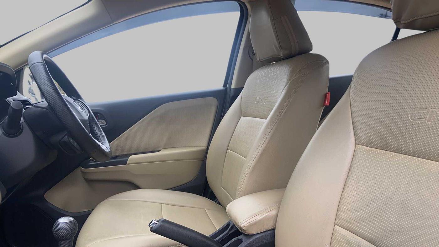 2019 Honda City V MT PETROL, Petrol, Manual, 24,359 km, Right Side Front Door Cabin
