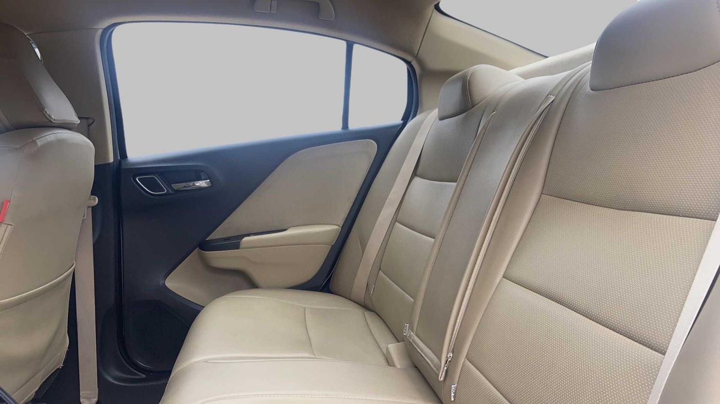 2019 Honda City V MT PETROL, Petrol, Manual, 24,359 km, Right Side Rear Door Cabin