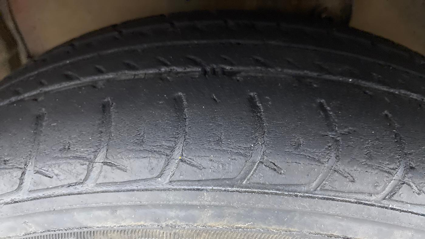 2018 Maruti Celerio ZXI, Petrol, Manual, 45,630 km, Left Front Tyre Tread