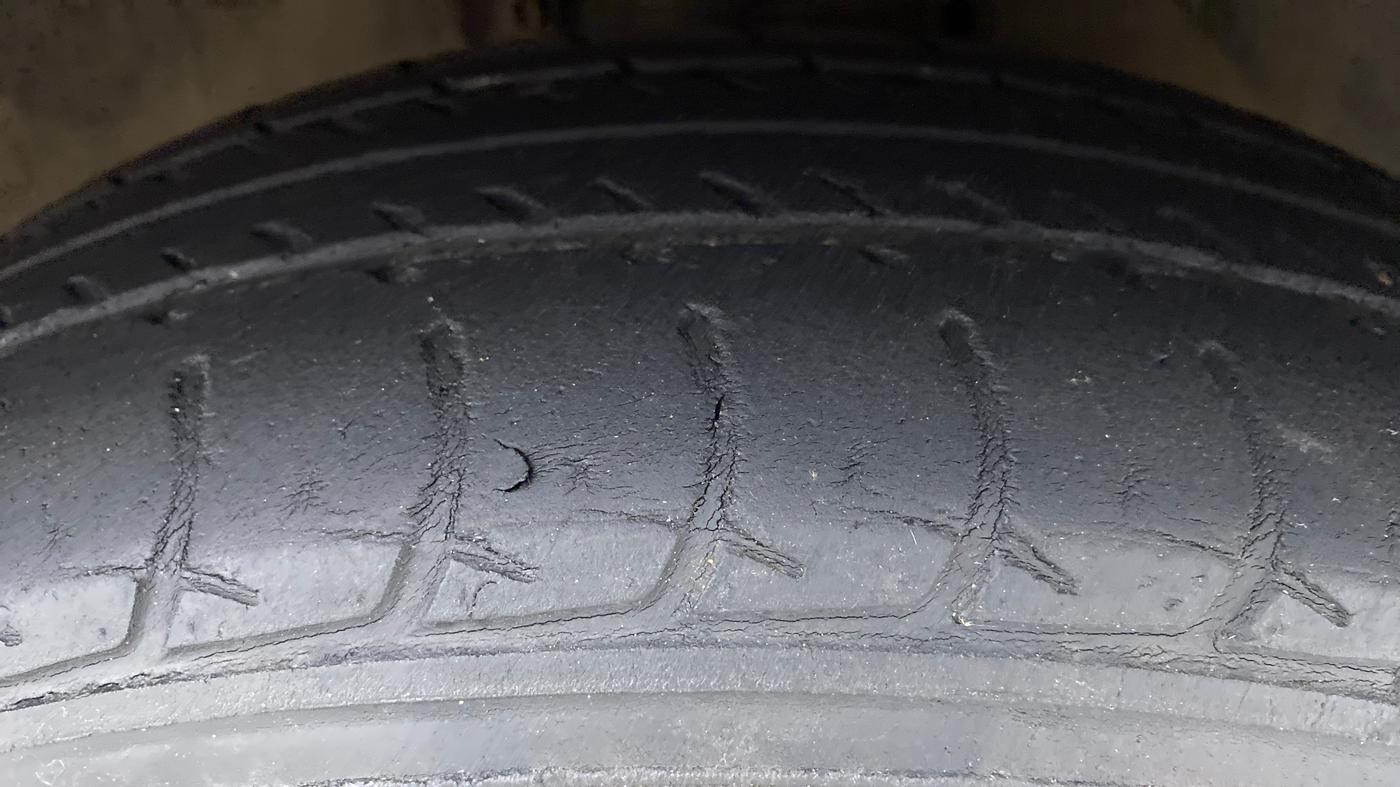 2018 Maruti Celerio ZXI, Petrol, Manual, 45,630 km, Right Front Tyre Tread