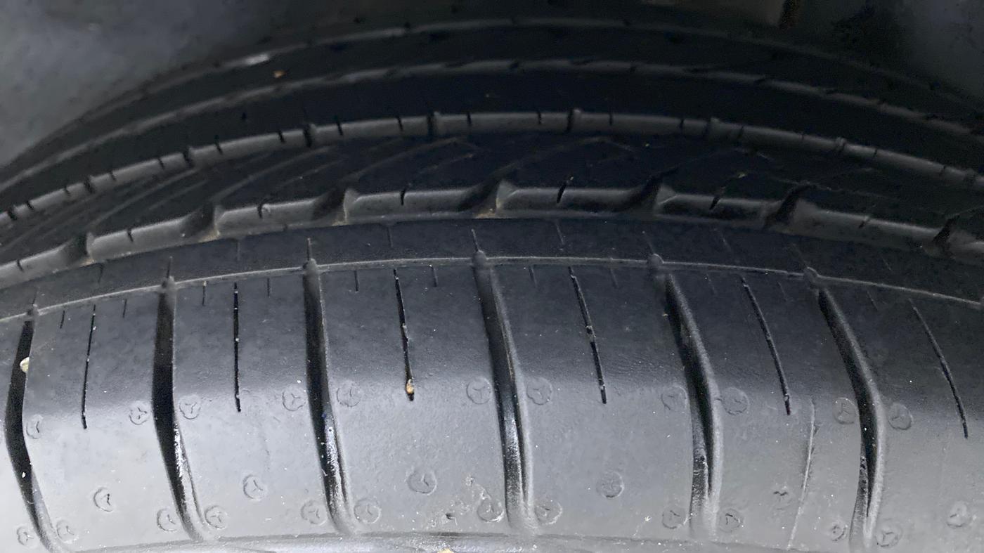 2017 Ford Ecosport 1.5 TITANIUM PLUS TI VCT AT, Petrol, Automatic, 85,982 km, Left Rear Tyre Tread