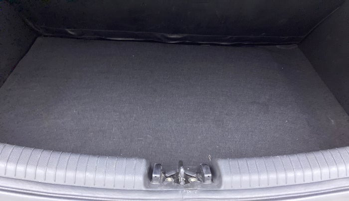 2019 Hyundai Grand i10 MAGNA 1.2 KAPPA VTVT, Petrol, Manual, 21,826 km, Boot Inside
