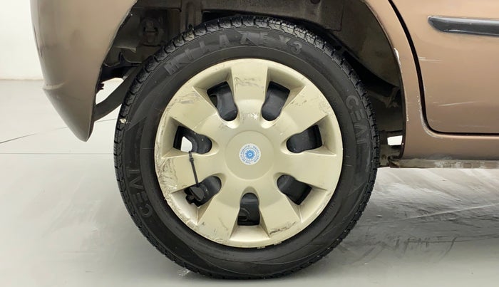 2010 Maruti Zen Estilo VXI, Petrol, Manual, 44,303 km, Right Rear Wheel