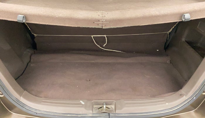 2010 Maruti Zen Estilo VXI, Petrol, Manual, 44,303 km, Boot Inside
