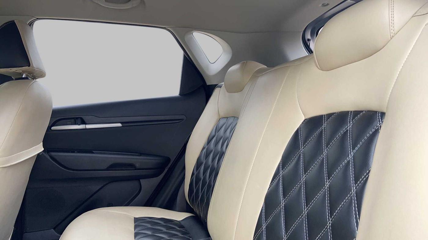 2021 KIA SONET HTK+ 1.5D MT, Diesel, Manual, 44,445 km, Right Side Rear Door Cabin