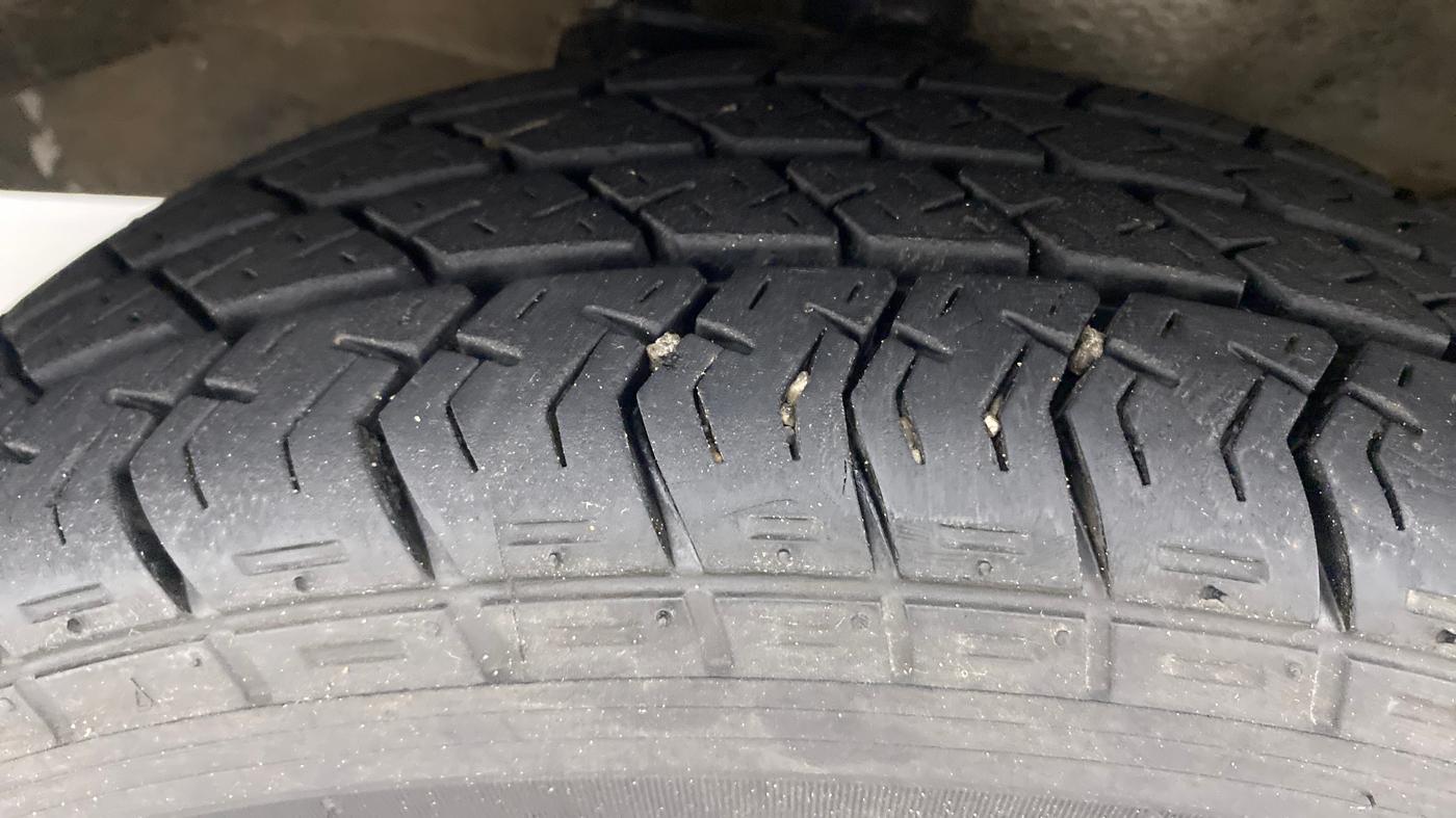 2018 Maruti Eeco 5 STR WITH AC PLUSHTR, Petrol, Manual, 53,190 km, Left Front Tyre Tread