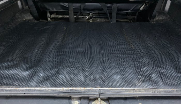 2018 Maruti Eeco 5 STR WITH AC PLUSHTR, Petrol, Manual, 53,190 km, Boot Inside