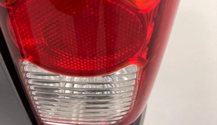 2018 Maruti Eeco 5 STR WITH AC PLUSHTR, Petrol, Manual, 53,190 km, Right tail light - Minor damage