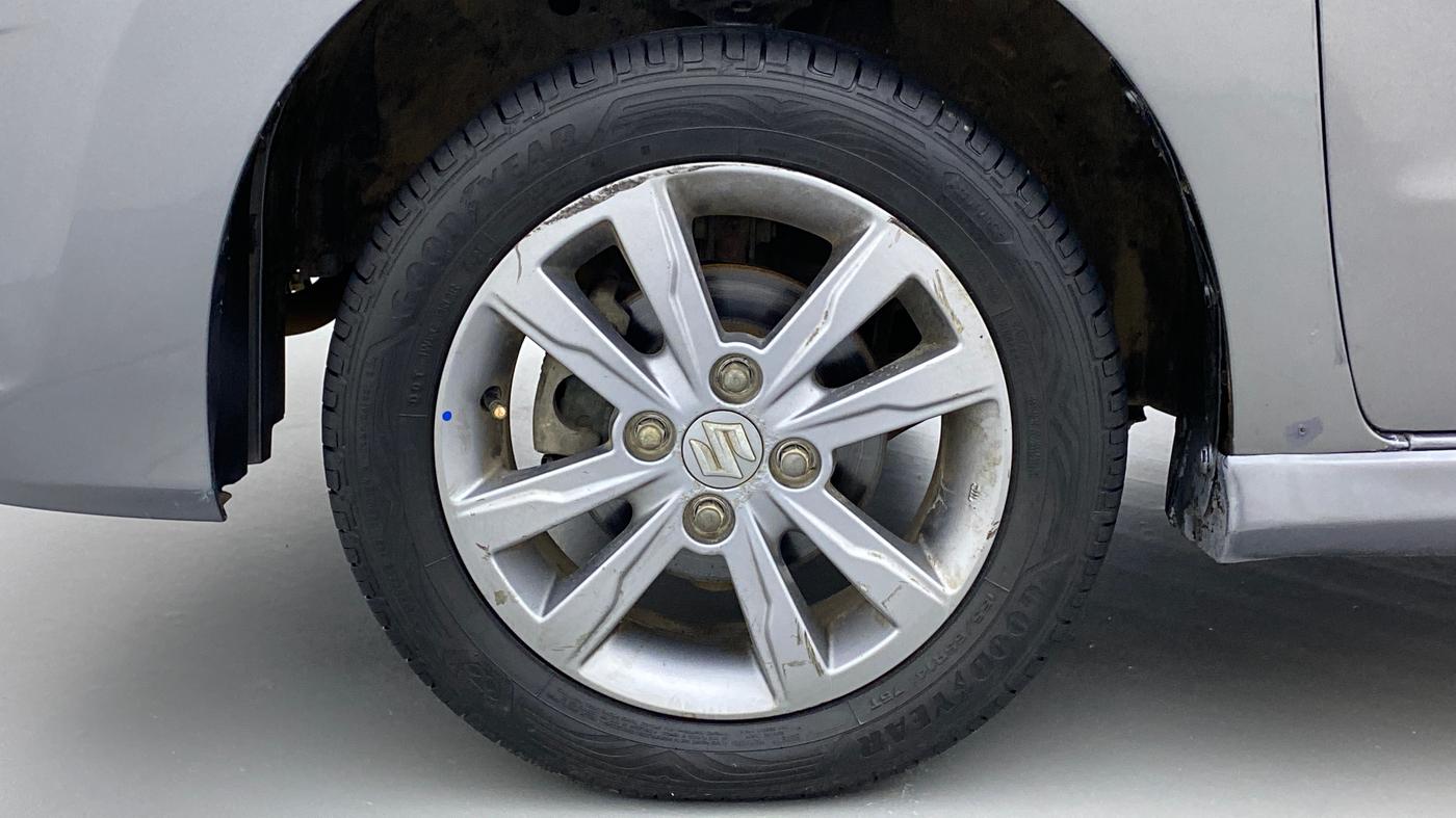 2018 Maruti Wagon R 1.0 VXI PLUS, Petrol, Manual, 32,105 km, Left Front Wheel
