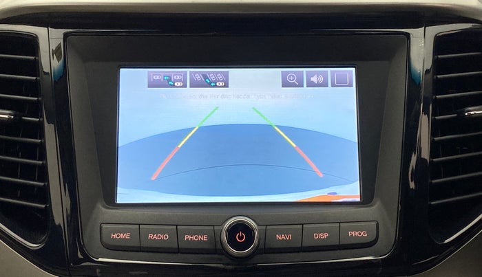 2020 Mahindra XUV300 W8 (O) DIESEL  AT, Diesel, Automatic, 27,041 km, Parking Camera