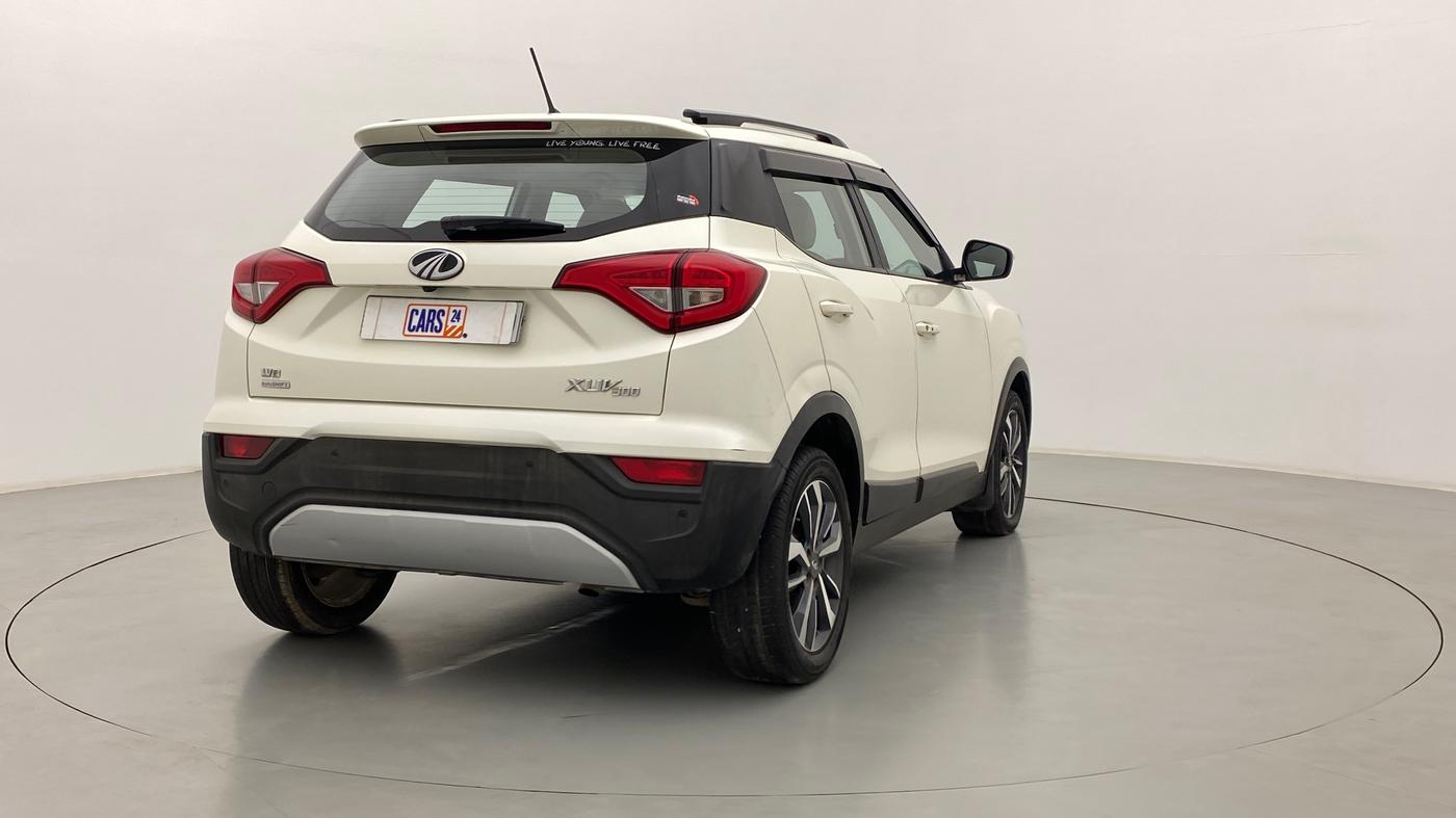 2020 Mahindra XUV300 W8 (O) DIESEL  AT, Diesel, Automatic, 27,041 km, Right Back Diagonal