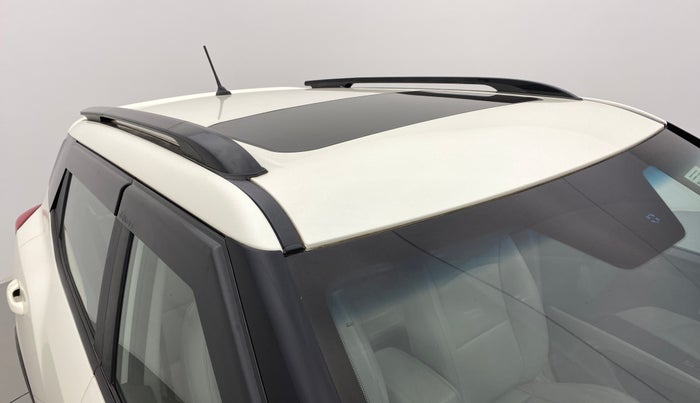 2020 Mahindra XUV300 W8 (O) DIESEL  AT, Diesel, Automatic, 27,041 km, Roof