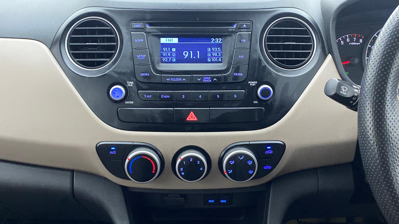 2013 Hyundai Grand i10 SPORTZ 1.2 KAPPA VTVT, Petrol, Manual, 76,761 km, Air Conditioner