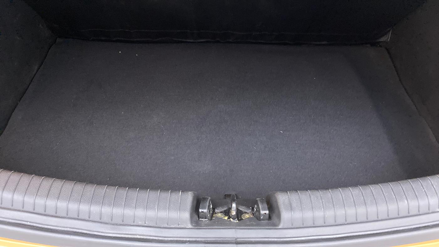 2013 Hyundai Grand i10 SPORTZ 1.2 KAPPA VTVT, Petrol, Manual, 76,761 km, Boot Inside
