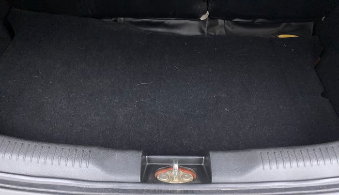 2018 Maruti IGNIS DELTA 1.2, Petrol, Manual, 21,995 km, Boot Inside