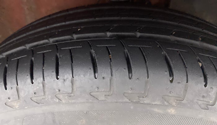 2018 Maruti IGNIS DELTA 1.2, Petrol, Manual, 21,995 km, Right Front Tyre Tread