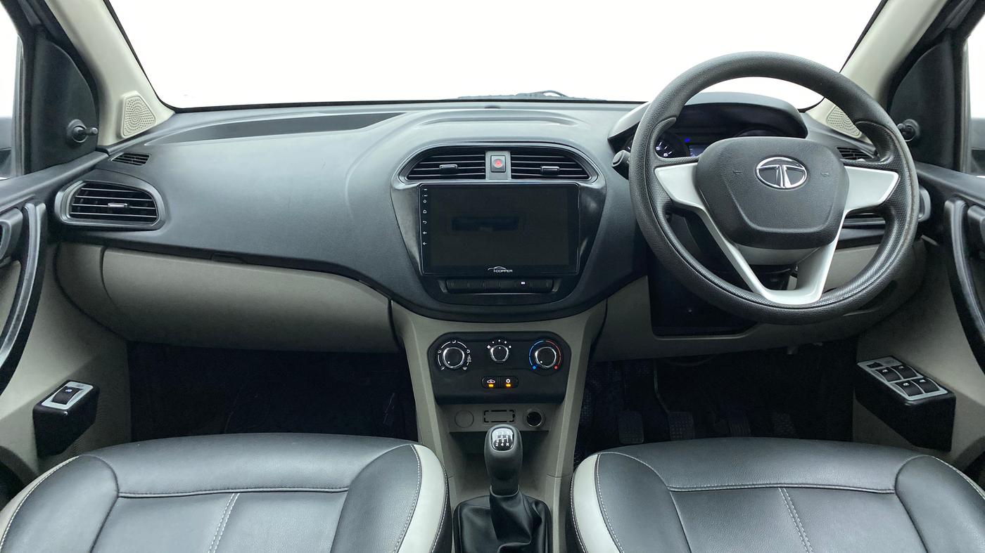 2018 Tata Tiago XE 1.2 REVOTRON, Petrol, Manual, 75,379 km, Dashboard