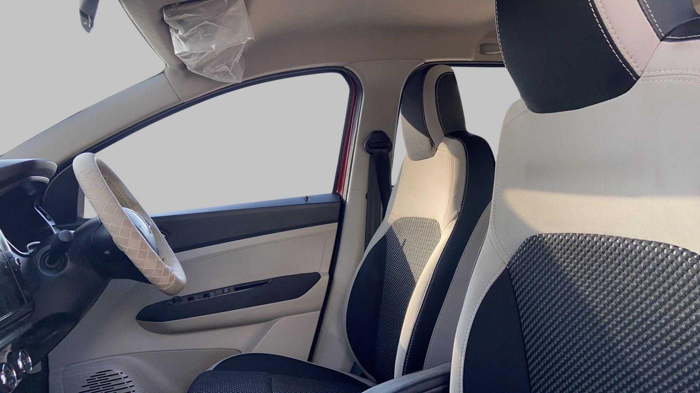 2020 Renault TRIBER RXZ AT, Petrol, Automatic, 21,009 km, Right Side Front Door Cabin
