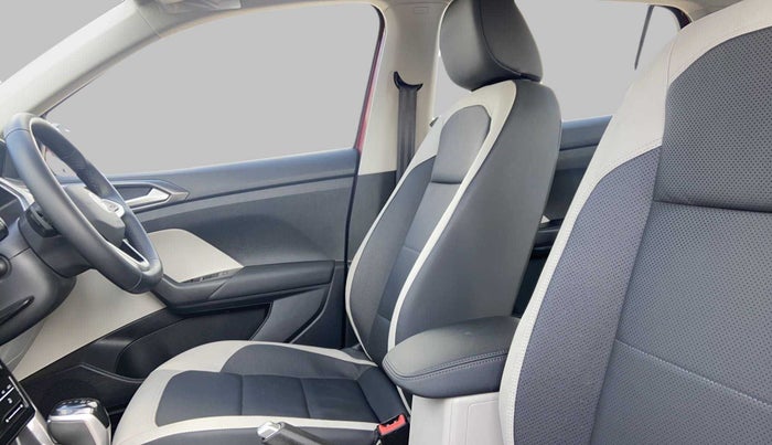 2021 Volkswagen TAIGUN TOPLINE  1.0 TSI AT, Petrol, Automatic, 1,511 km, Right Side Front Door Cabin
