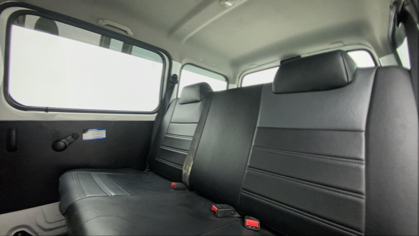2020 Maruti Eeco 5 STR WITH A/C+HTR, Petrol, Manual, 44,431 km, Right Side Rear Door Cabin