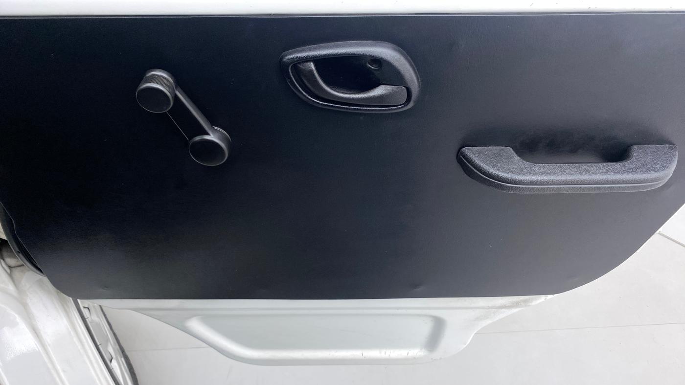 2020 Maruti Eeco 5 STR WITH A/C+HTR, Petrol, Manual, 44,431 km, Driver Side Door Panels Control