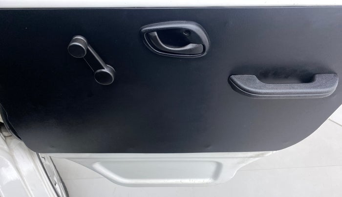2020 Maruti Eeco 5 STR WITH A/C+HTR, Petrol, Manual, 44,431 km, Driver Side Door Panels Control