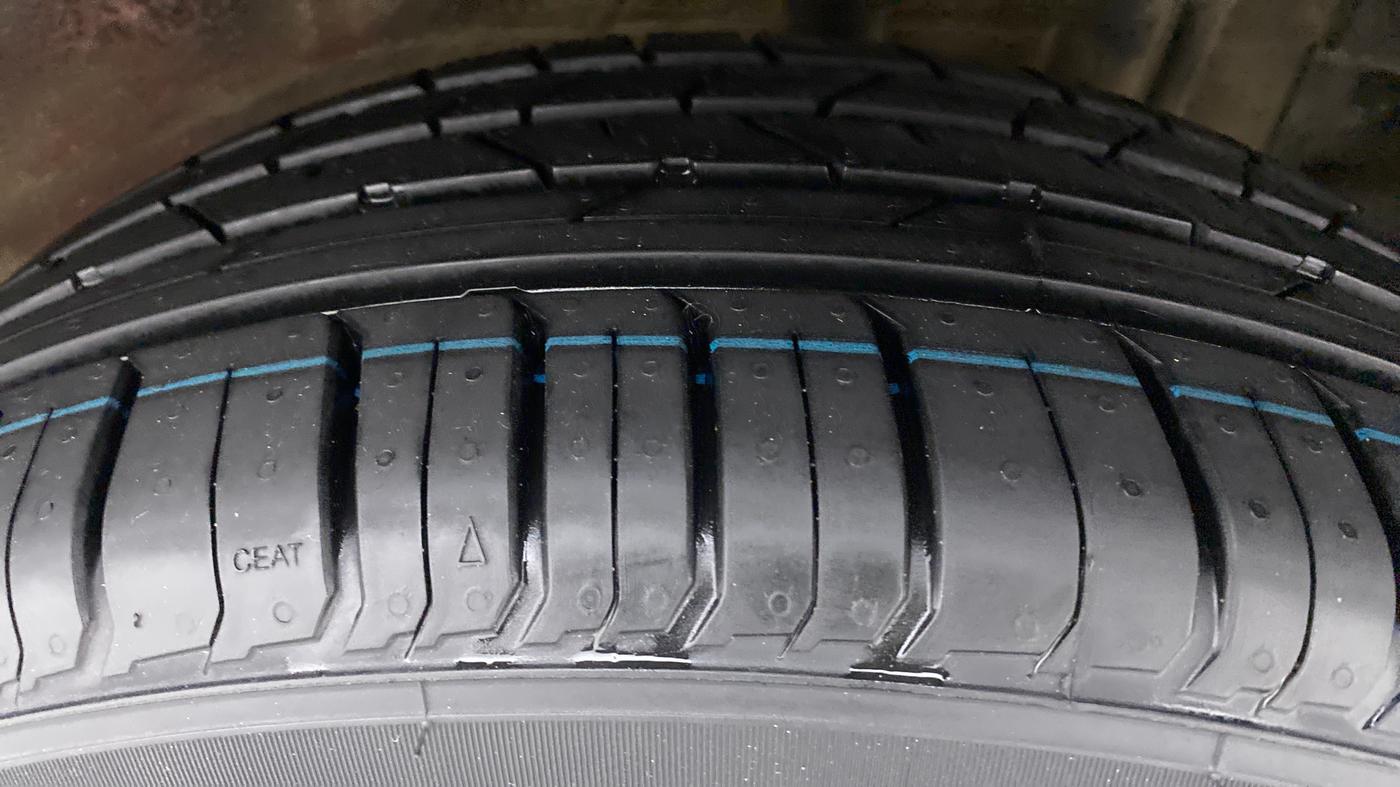 2017 Tata NEXON XZ+ 1.2, Petrol, Manual, 67,868 km, Left Rear Tyre Tread