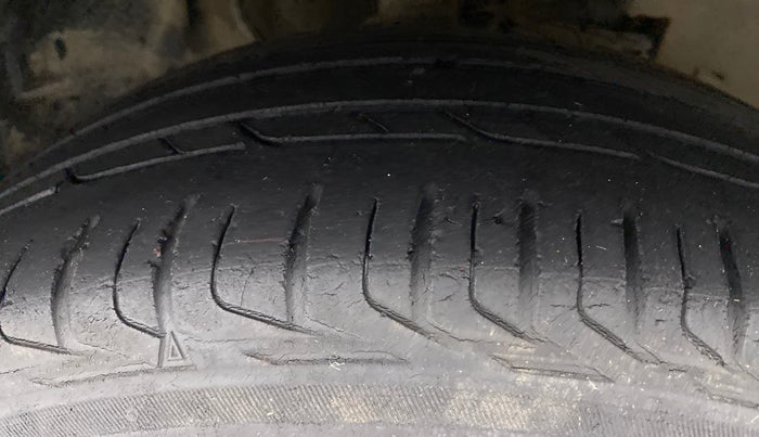 2017 Tata NEXON XZ+ 1.2, Petrol, Manual, 67,868 km, Right Front Tyre Tread