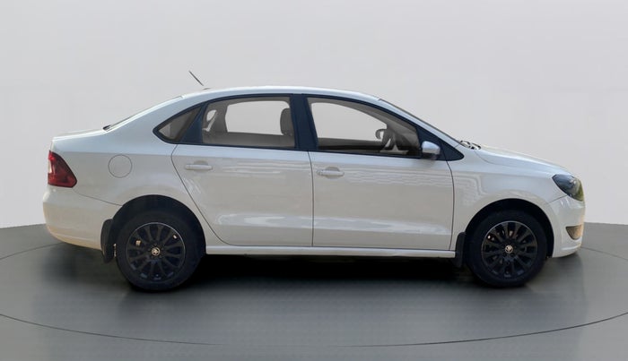 2016 Skoda Rapid 1.5 TDI AT STYLE PLUS BLACK PACKAGE, Diesel, Automatic, 97,782 km, Right Side View