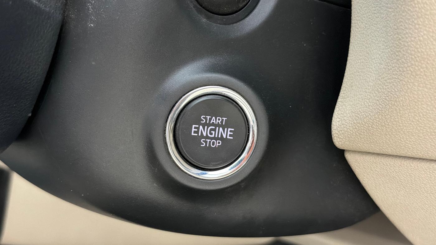 2023 Skoda SLAVIA STYLE 1.5L TSI DSG, Petrol, Automatic, 36,590 km, Keyless Start/ Stop Button