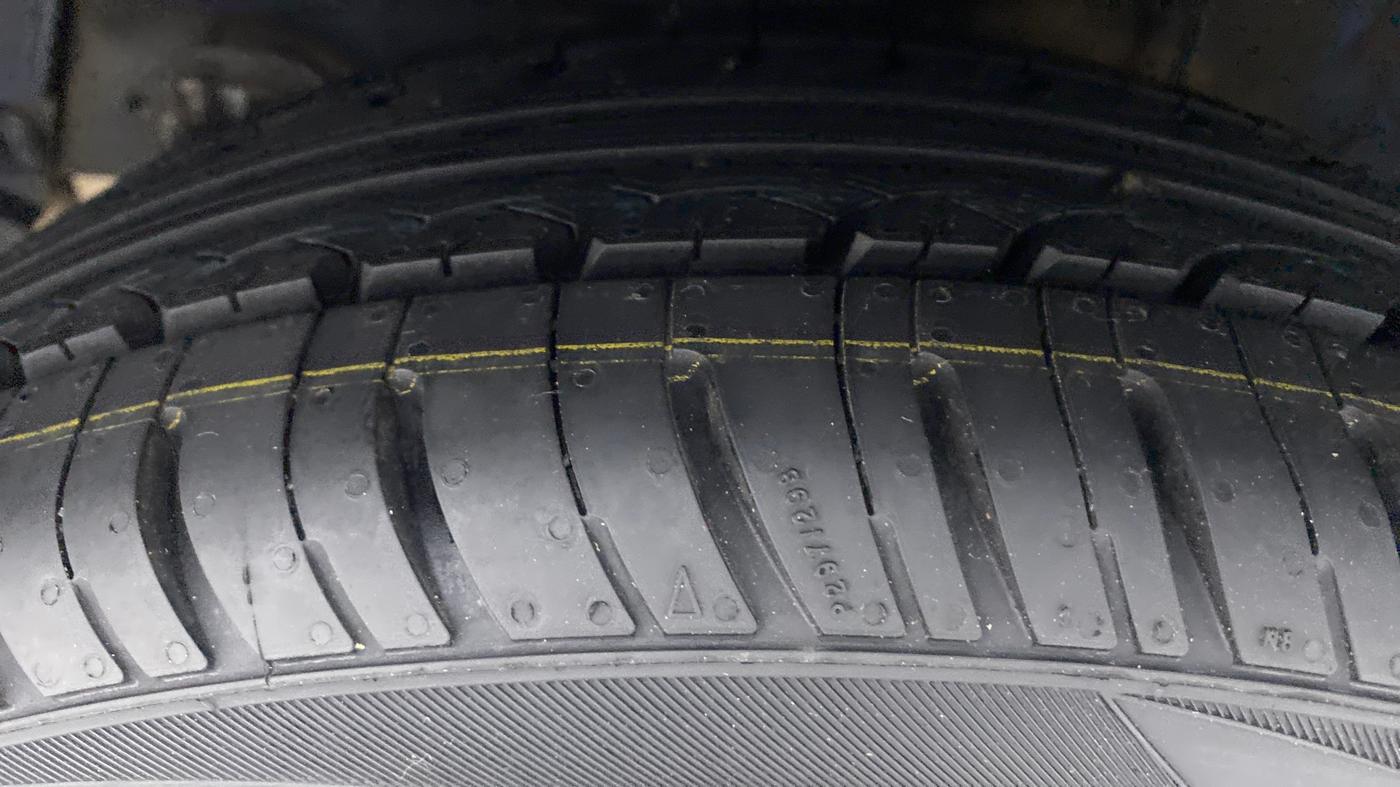 2014 Hyundai Xcent S 1.2 OPT, Petrol, Manual, 98,012 km, Right Rear Tyre Tread