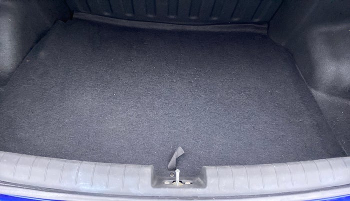 2014 Hyundai Xcent S 1.2 OPT, Petrol, Manual, 98,012 km, Boot Inside