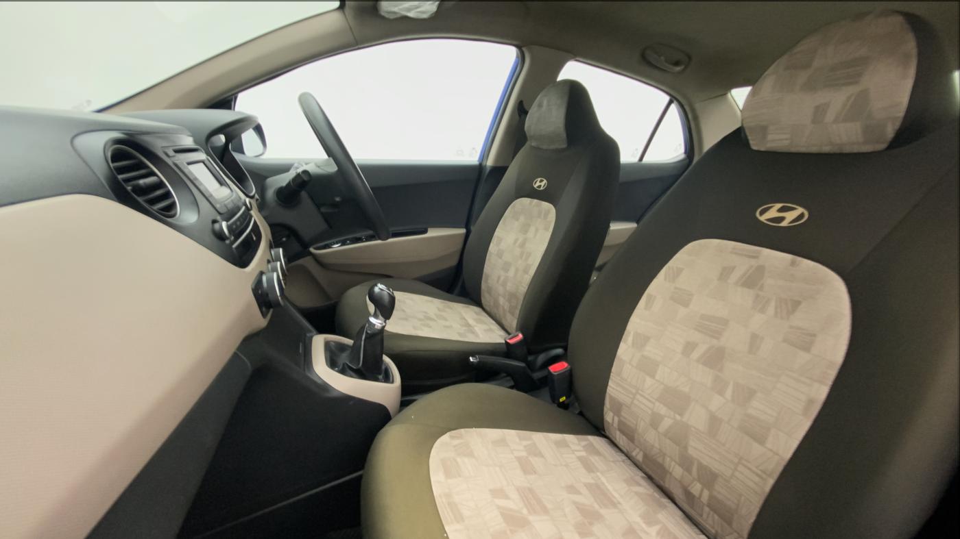 2014 Hyundai Xcent S 1.2 OPT, Petrol, Manual, 98,012 km, Right Side Front Door Cabin