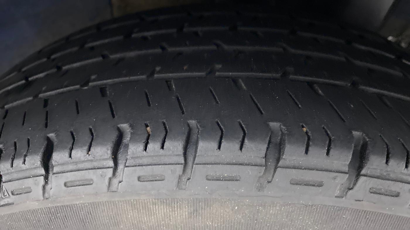 2014 Hyundai Xcent S 1.2 OPT, Petrol, Manual, 98,012 km, Left Rear Tyre Tread