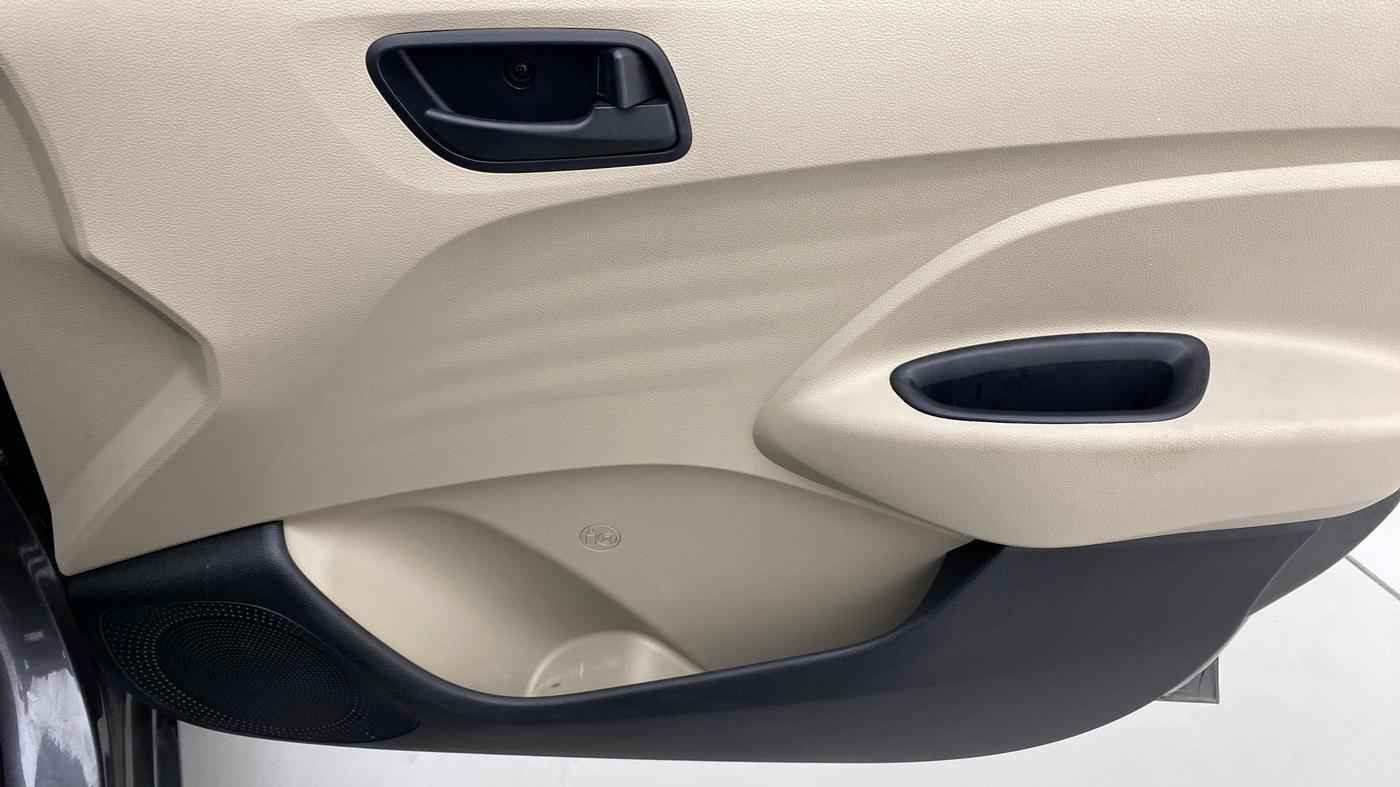 2021 Hyundai NEW SANTRO SPORTZ MT, Petrol, Manual, 9,569 km, Driver Side Door Panels Control