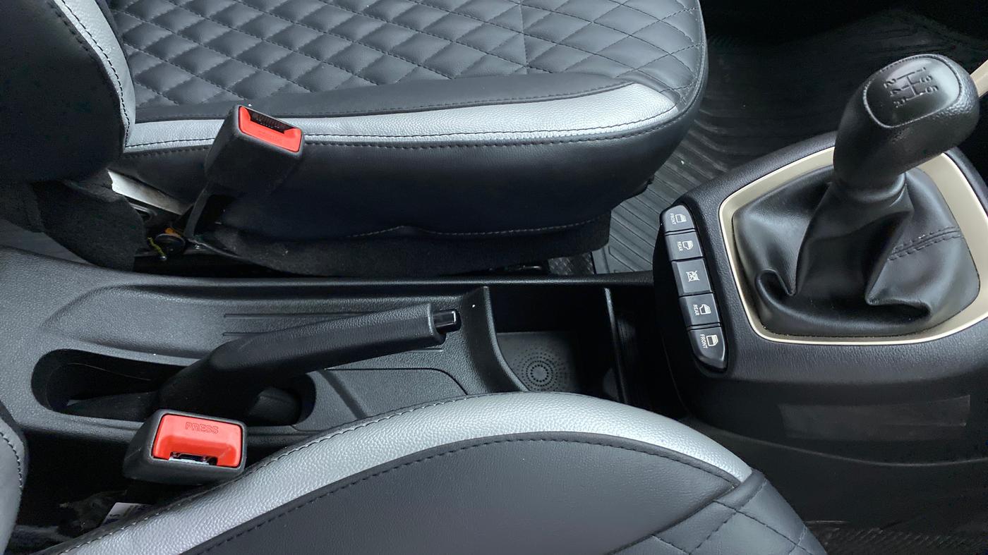2021 Hyundai NEW SANTRO SPORTZ MT, Petrol, Manual, 9,569 km, Gear Lever