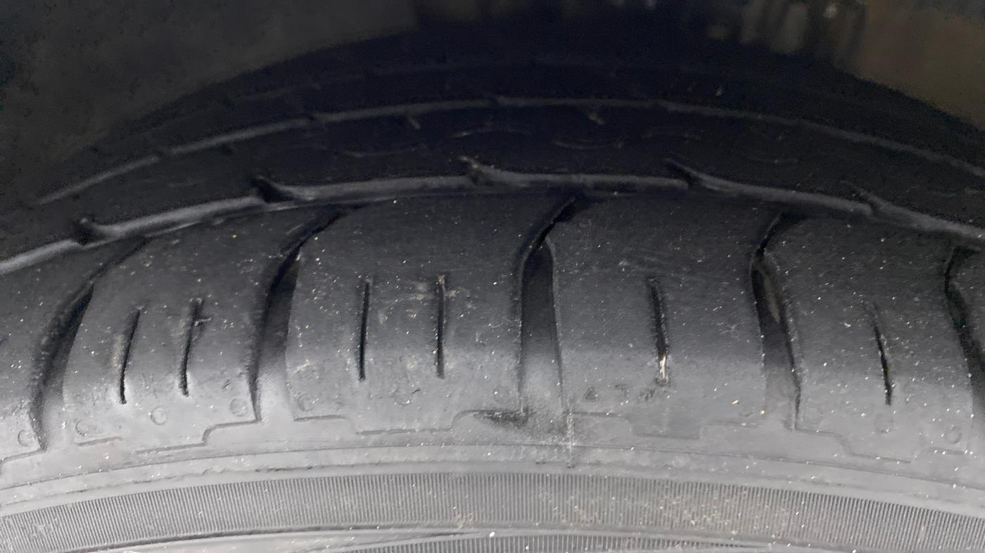 2021 Volkswagen Polo GT TSI AT 1.0, Petrol, Automatic, 78,065 km, Left Front Tyre Tread