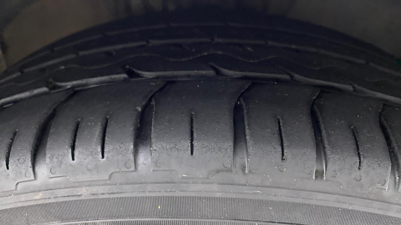 2021 Volkswagen Polo GT TSI AT 1.0, Petrol, Automatic, 78,065 km, Right Front Tyre Tread