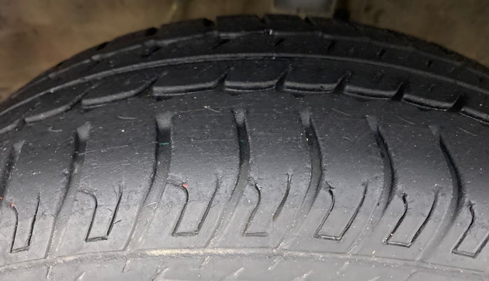 2018 Maruti Wagon R 1.0 VXI (O) AMT, Petrol, Automatic, 19,314 km, Left Front Tyre Tread