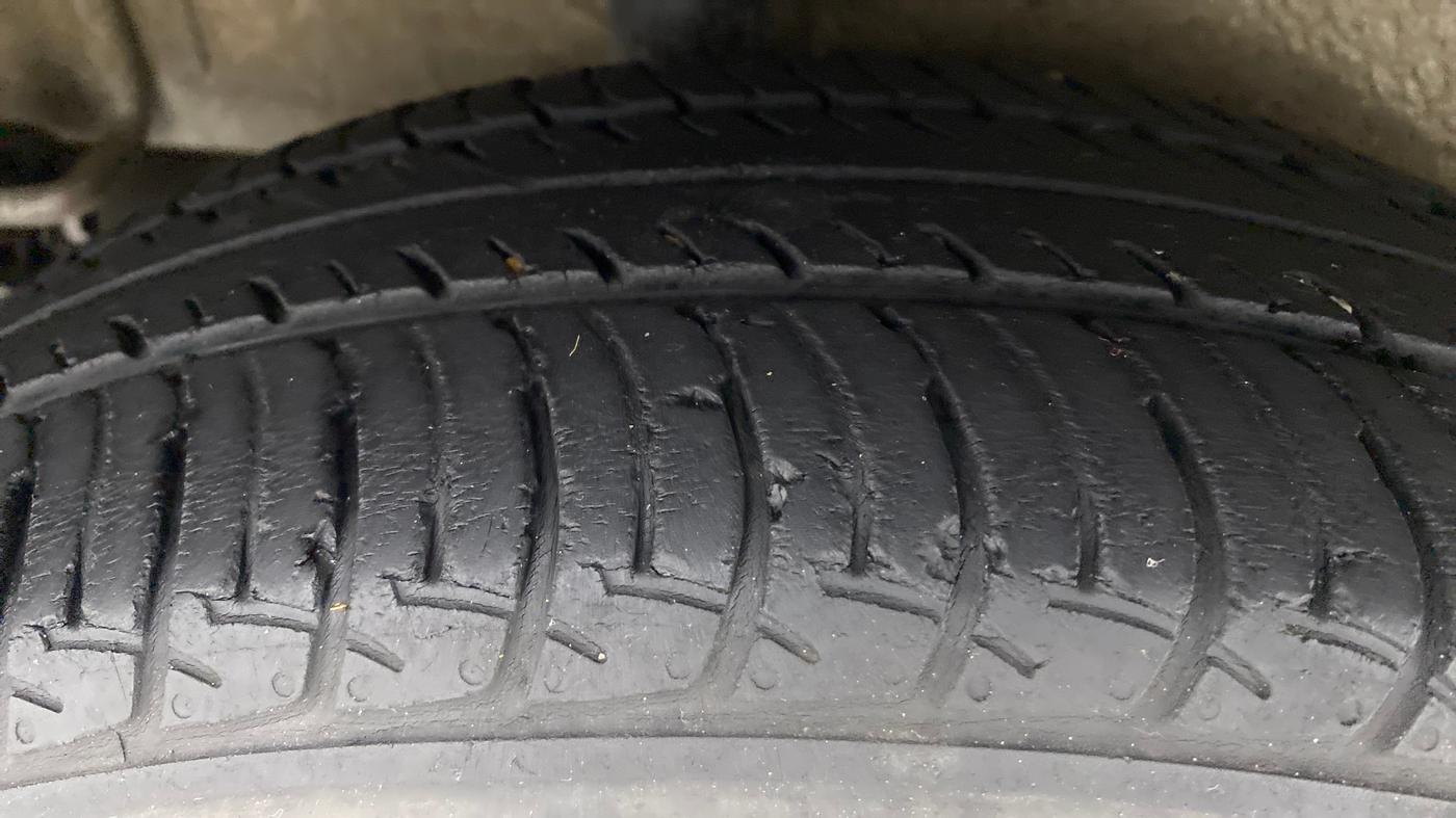2018 Maruti Celerio ZXI AMT (O), Petrol, Automatic, 30,950 km, Right Rear Tyre Tread