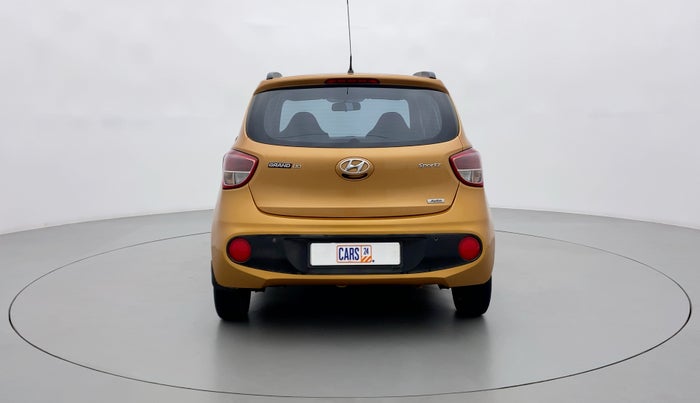 2017 Hyundai Grand i10 SPORTZ (O) 1.2 AT VTVT, Petrol, Automatic, 38,616 km, Back/Rear
