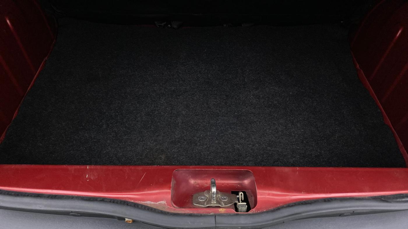 2015 Renault Kwid RXT, Petrol, Manual, 32,853 km, Boot Inside