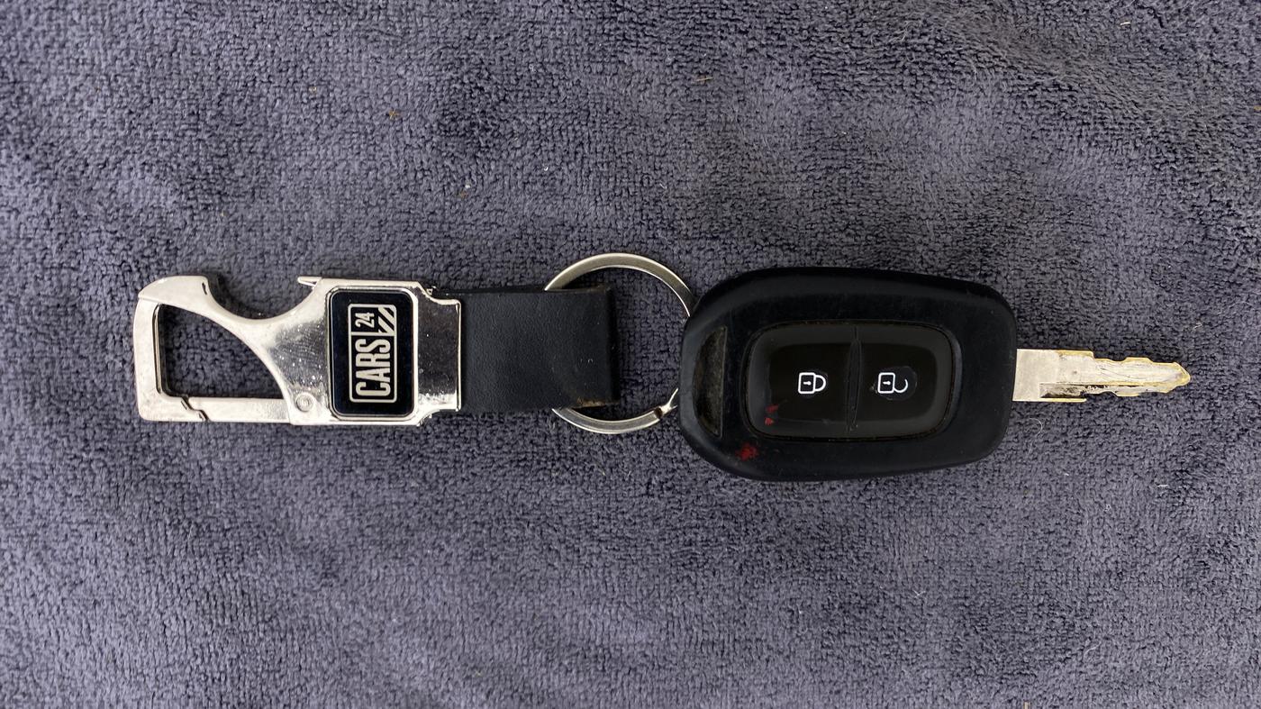 2015 Renault Kwid RXT, Petrol, Manual, 32,853 km, Key Close Up