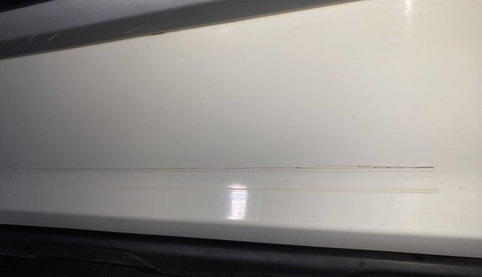2020 Maruti S PRESSO VXI CNG, CNG, Manual, 38,169 km, Front passenger door - Minor scratches