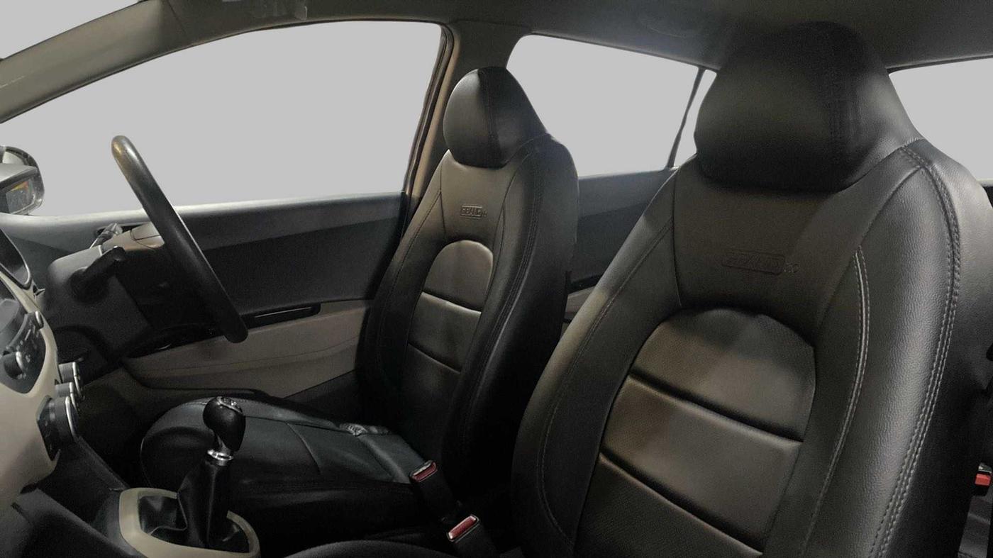 2018 Hyundai Grand i10 SPORTZ 1.2 KAPPA VTVT, Petrol, Manual, 30,114 km, Right Side Front Door Cabin