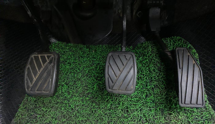 2021 Maruti Swift LXI, Petrol, Manual, 60,539 km, Pedals